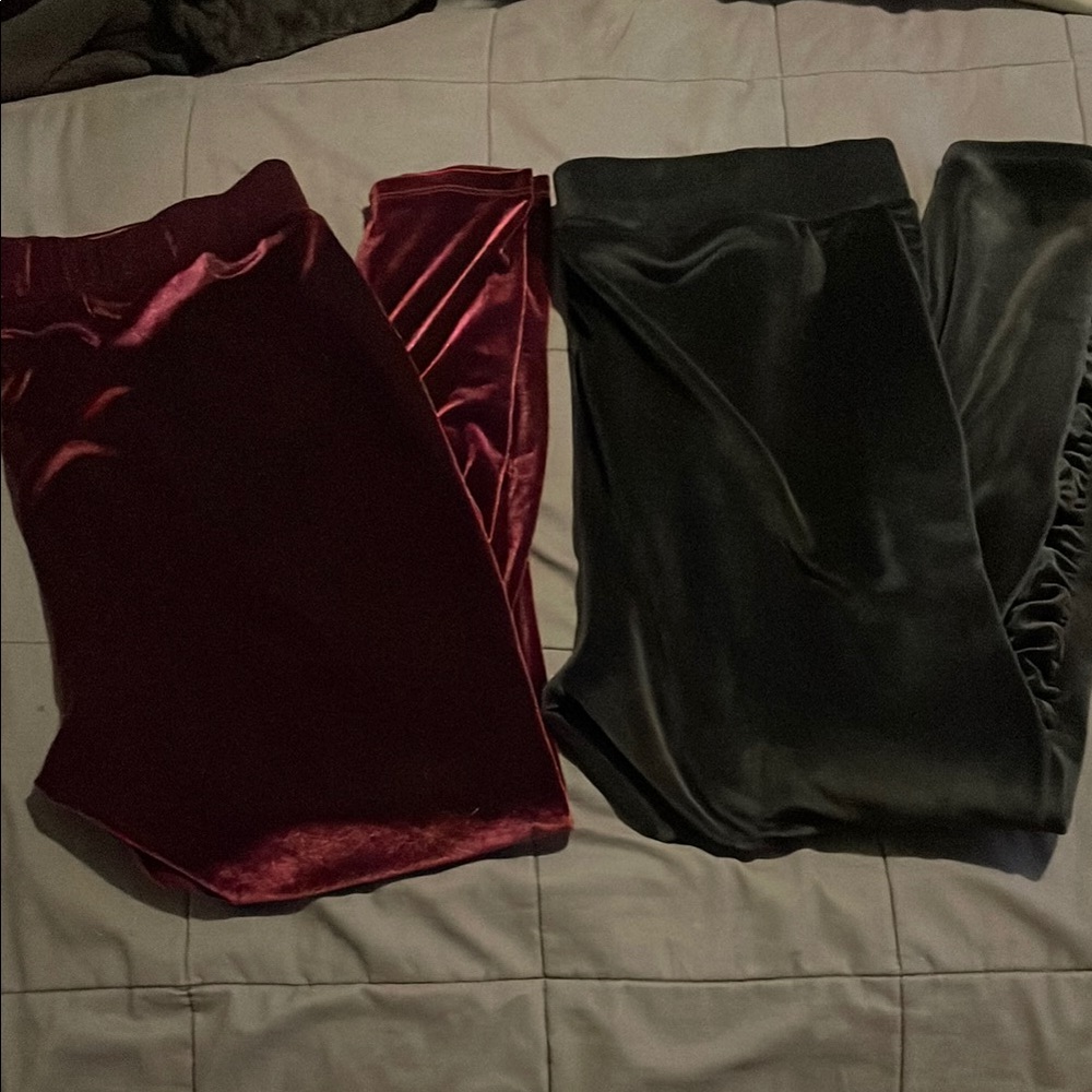 Set Of 2 Torrid Womens 3X Leggings Maroon Velvet And Black